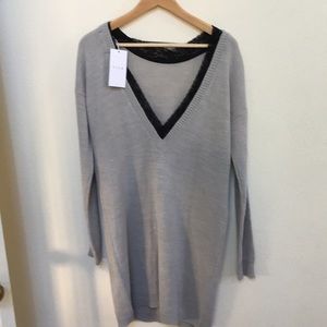 Grey oversized plunge sweater dress by Villa